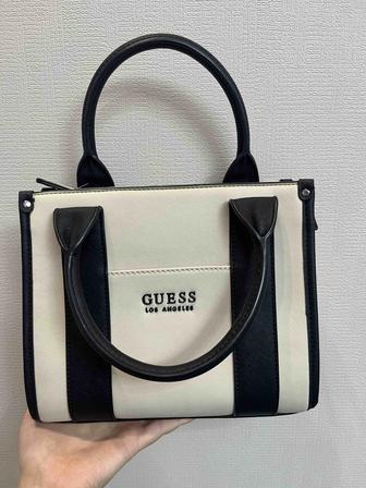 Продам оригинальную сумку GUESS.В идеальном состоянии.