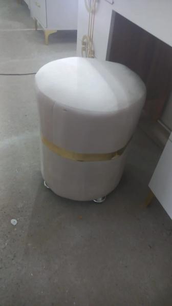 Продам спальный гарнитур