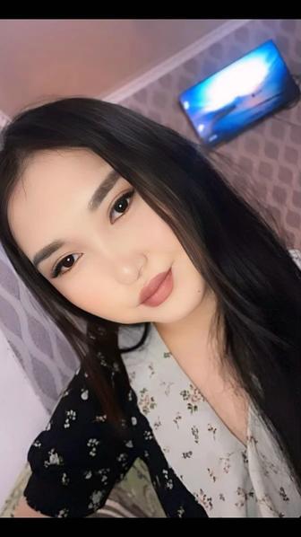 Официант / официантка