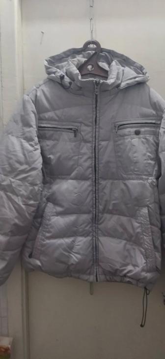 продам мужскую стильную куртку