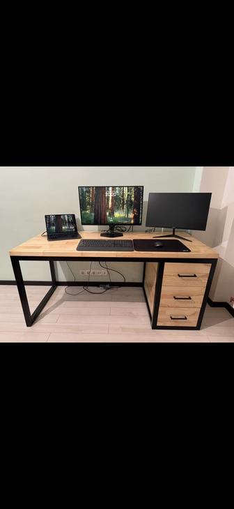 Продам стол