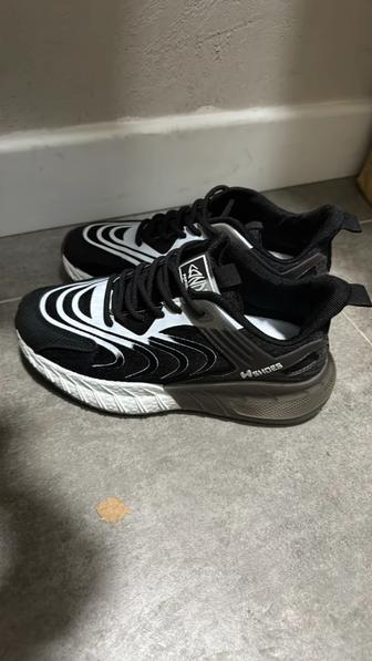 Кроссовки для фитнеса