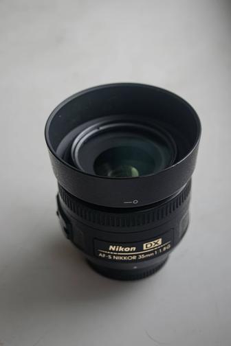 Портретный объектив nikon DX 35mm f1.8 в отличном состоянии