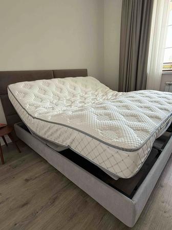 Продаю кровать с матрасом ASKONA