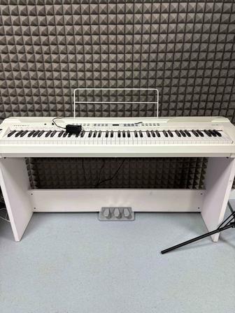 Продам цифровое пианино