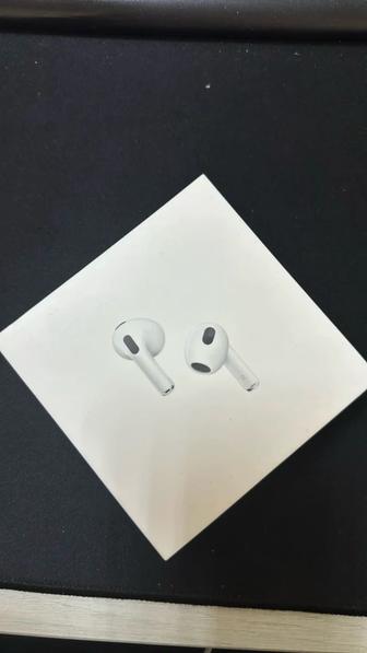 AirPods 3 серии