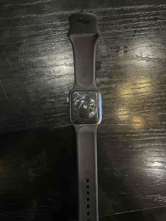 Продается Apple Watch 4 16 Gb