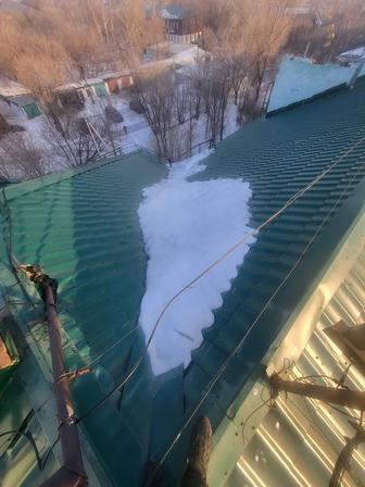 Чистка крыш от снега