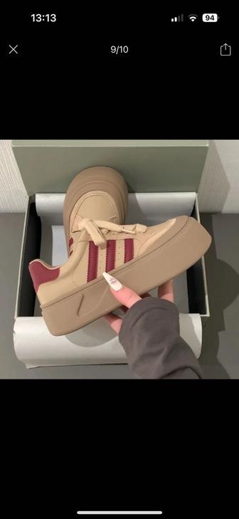 Продам новые женские кеды 35 р