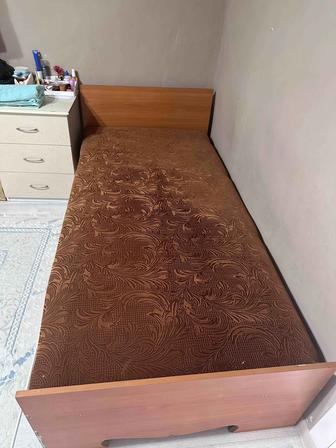 Срочно продам кровать