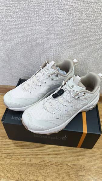 Продам кроссовки