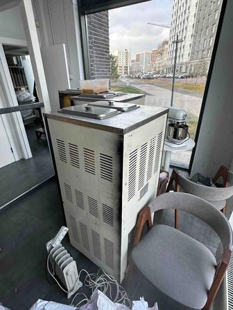 Фризер для мороженного.Есть торг!