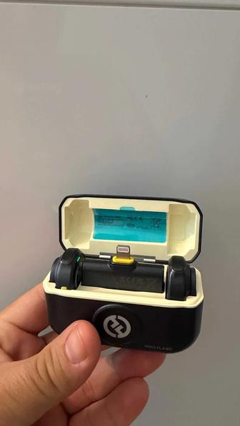 Продам микрофон петличку. HOLLYLAND LARK M2