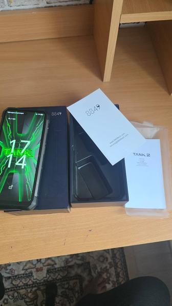 Продам телефон Танк 2 на 12/256 В идеальном состоянии. Только без зарядки.