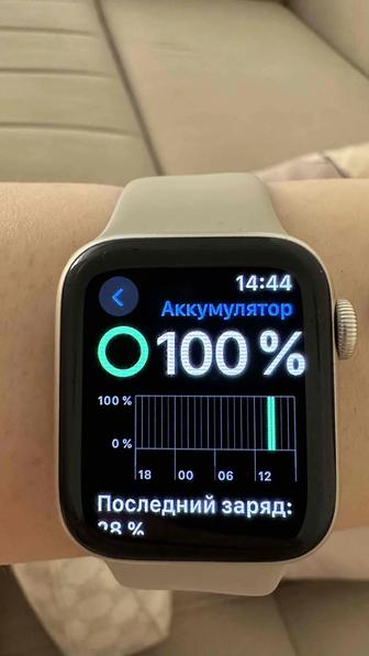 Apple Watch SE 40 мм