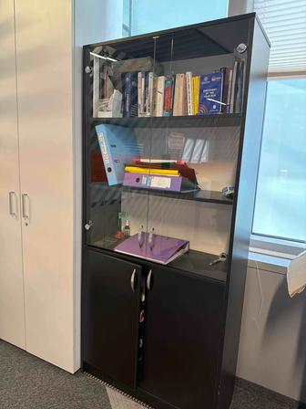 Продам шкаф офисный