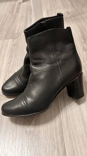 Продам кожаные полусапоги