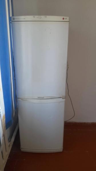 Холодильник LG