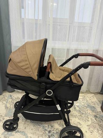 Продается коляска Tomix в отличном состоянии