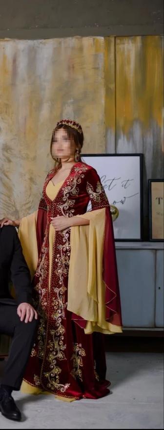 Продам платье красивое