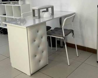 Продам маникюрный стол