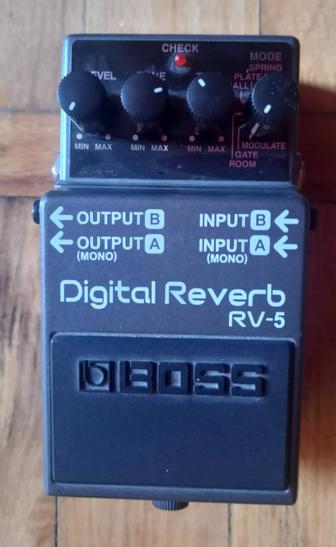 Гитарный эффект BOSS RV-5