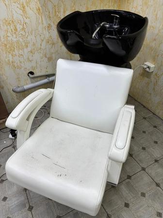 Срочно продам мебель для салона красоты