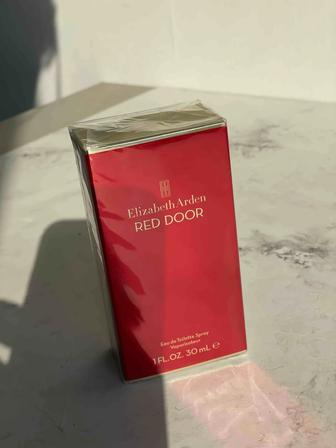 ELIZABETH ARDEN
Red Door Туалетная вода Red Door, 30