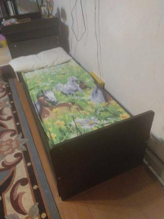 продаю срочно! детскую кроватку