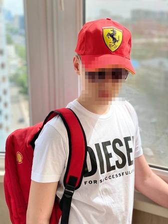 Фирменная бейсболка Ferrari