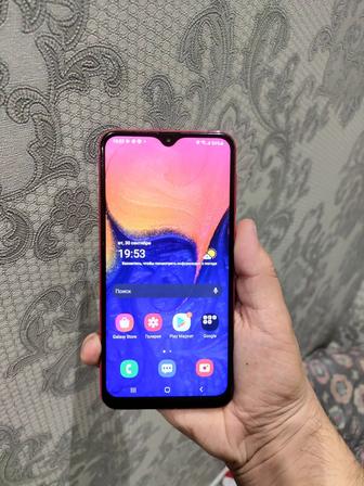 Продам Samsung A10 32gb