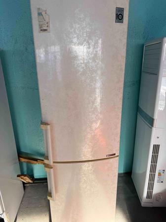 Продается холодильник