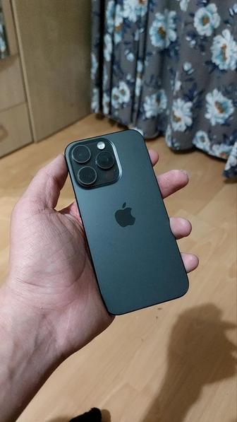 Продам айфон 15 про