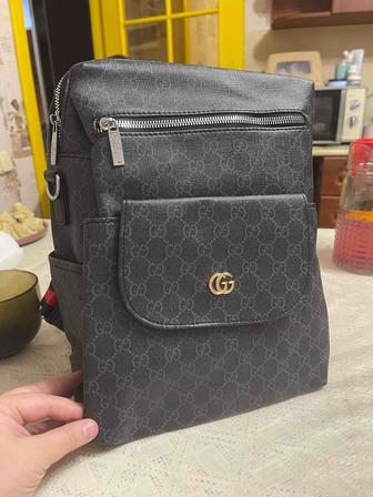 Продаю рюкзак gucci(копия)