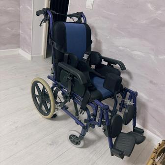 Turan Коляска инвалидная KW 01 75кг черный, синий