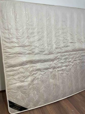 Продам матрас 180 на 200