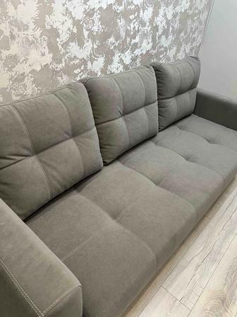 Продам отличный диван с ящиками , раскладывается в 2 кровать