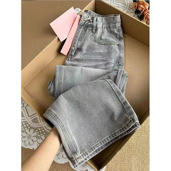 Продам женские джинсы