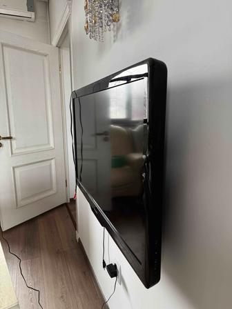 Телевизор 42 диагональ Phillips