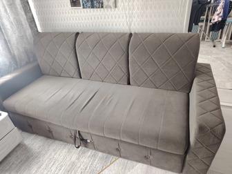 Срочно продам диван