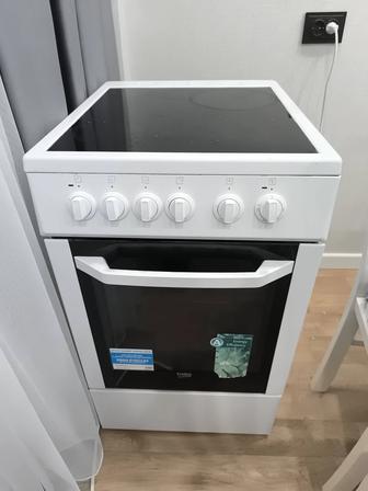 Продаю электрическую плиту