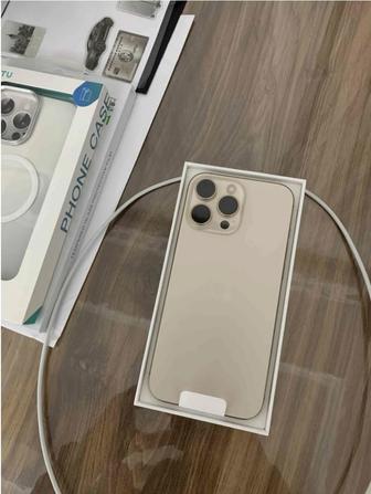iphone 16 pro max 256 гб золотистый