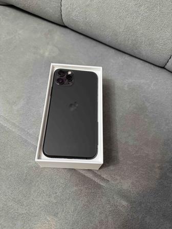 iPhone 11 pro 64GB. Midnight black.