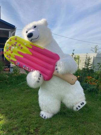 Белый мишка