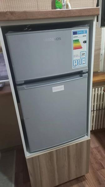 Новый мини-холодильник