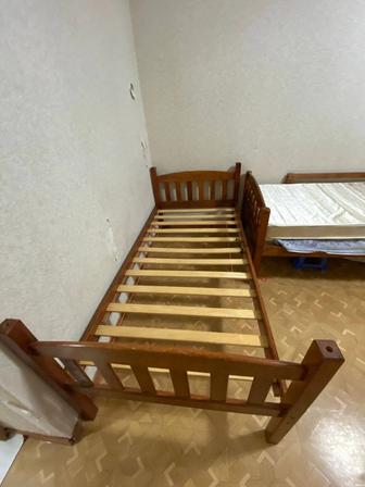 Продается кроват двухъярусная