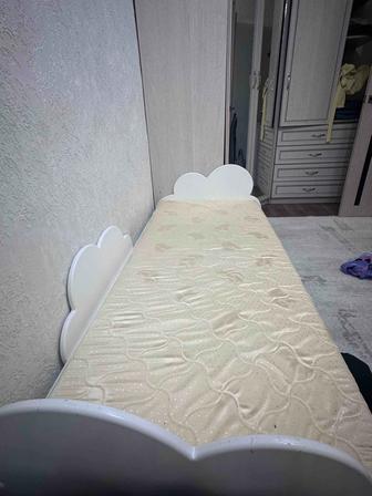 Продам детскую кровать