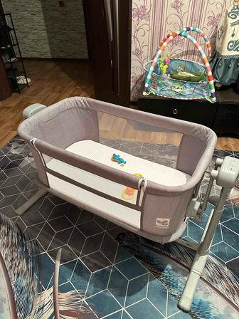 Продам электроманеж почти новая