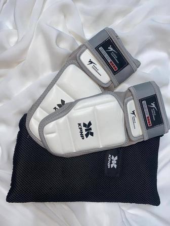 Электронные (сенсорные) носки для таэквондо WT