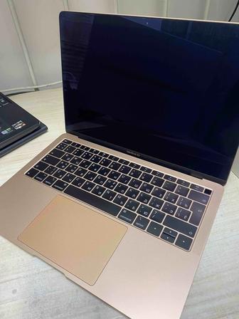 Продам MacBook Air